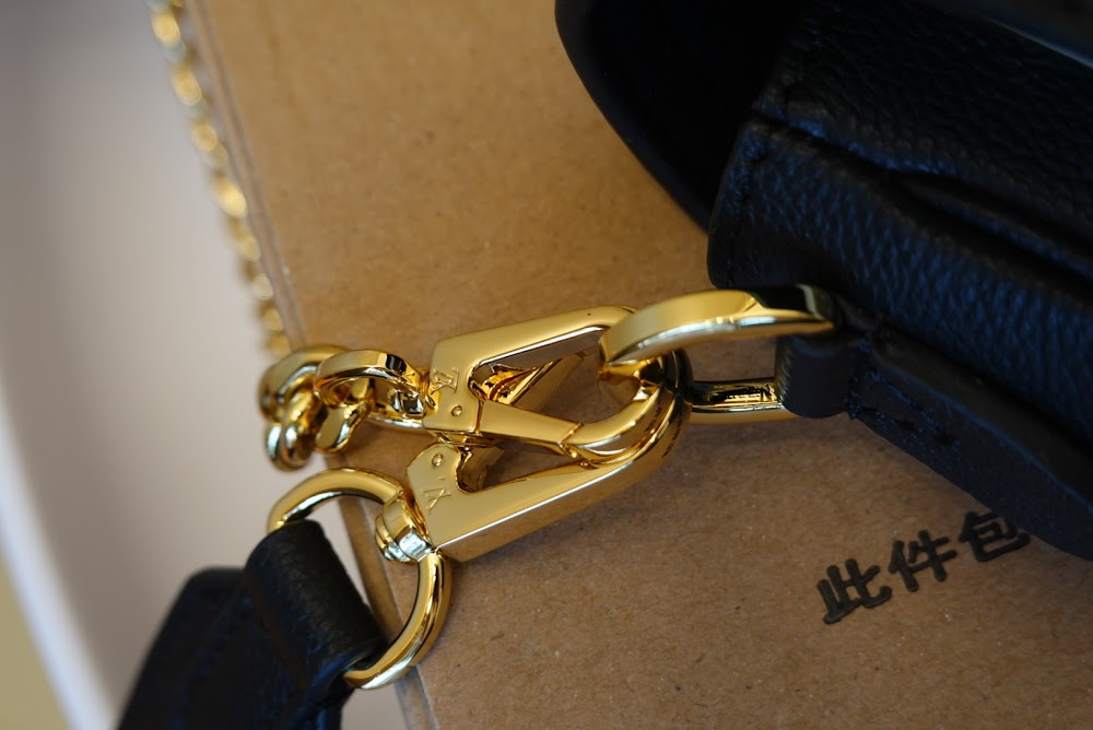 Dragons Bags ln Luxury Bag --60541