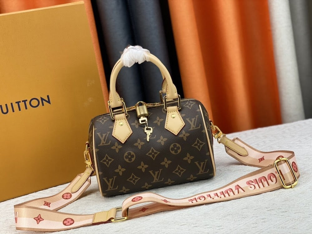 Jessica Bags ln Luxury Bag --75873