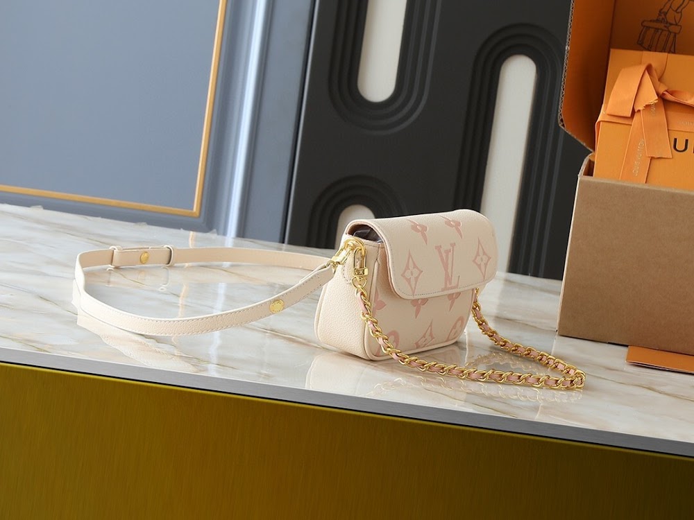 Dragons Bags ln Luxury Bag --76863