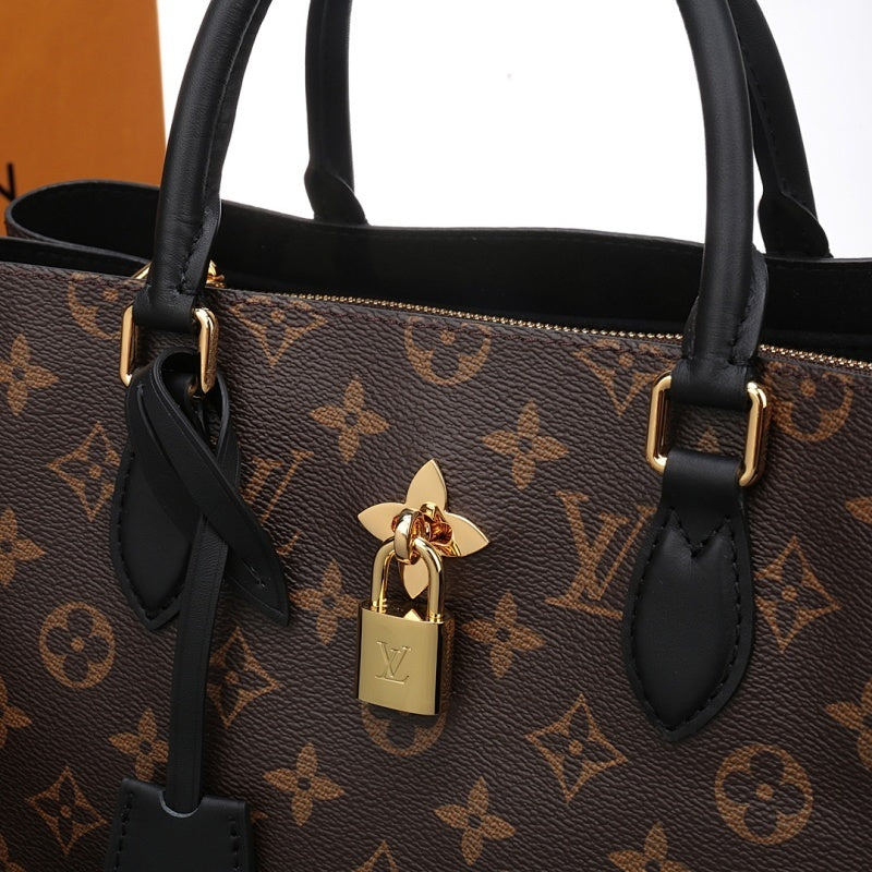 Dragons Bags ln Luxury Bag --59686
