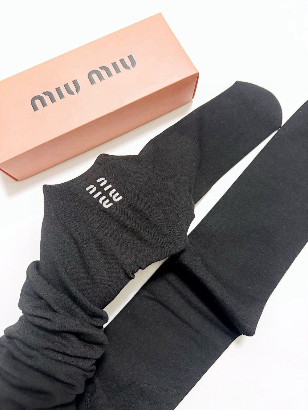 Dragons Bags Premium Luxury Socks --98468