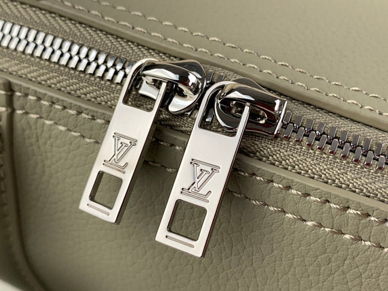 Dragons Bags ln Luxury Bag --61710
