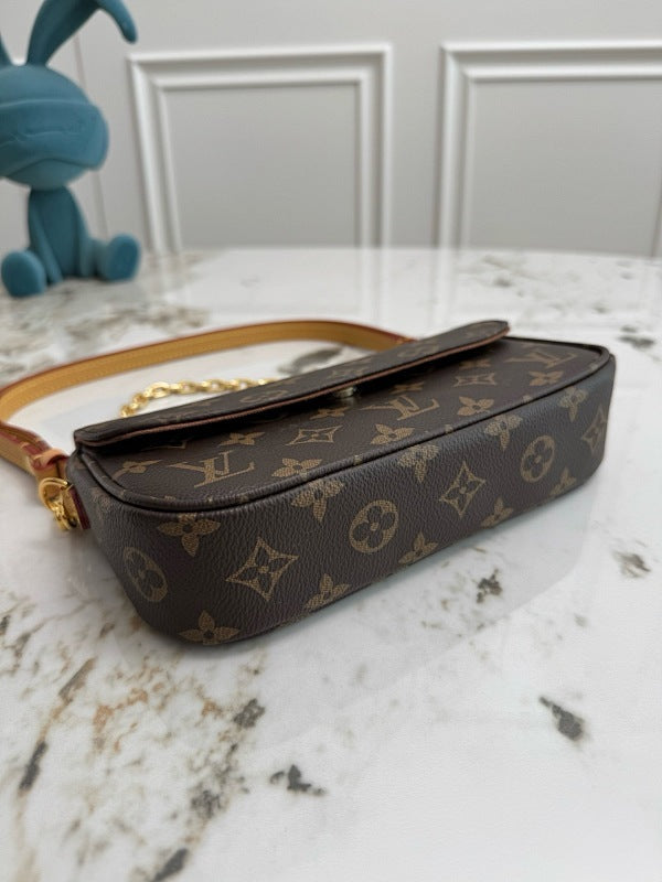 Dragons Bags ln Luxury Bag --81781