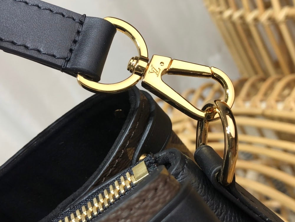 Dragons Bags ln Luxury Bag --60106