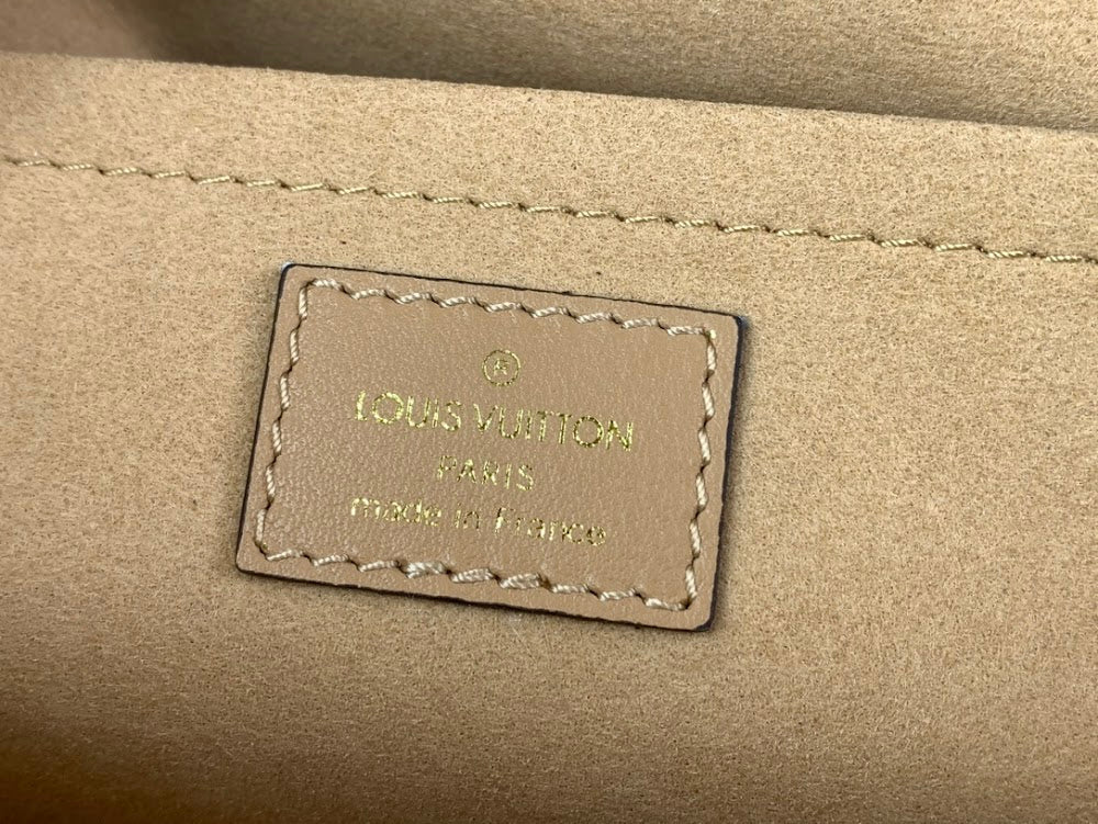 Dragons Bags ln Luxury Bag --61530