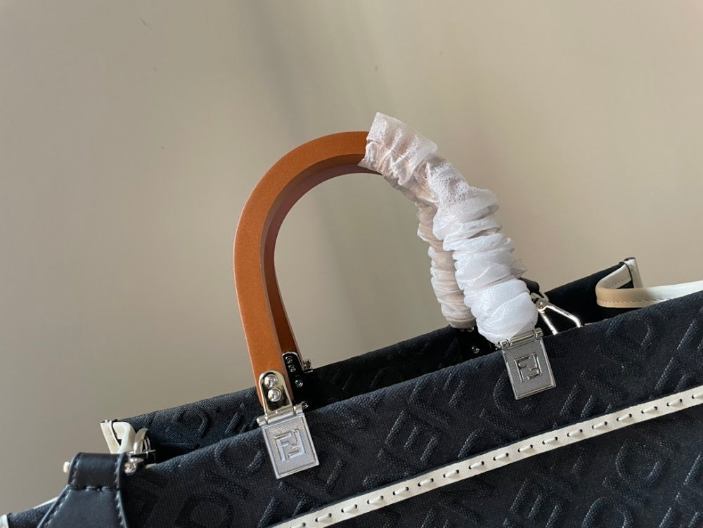 new-luxury-designer-bags-nm15658