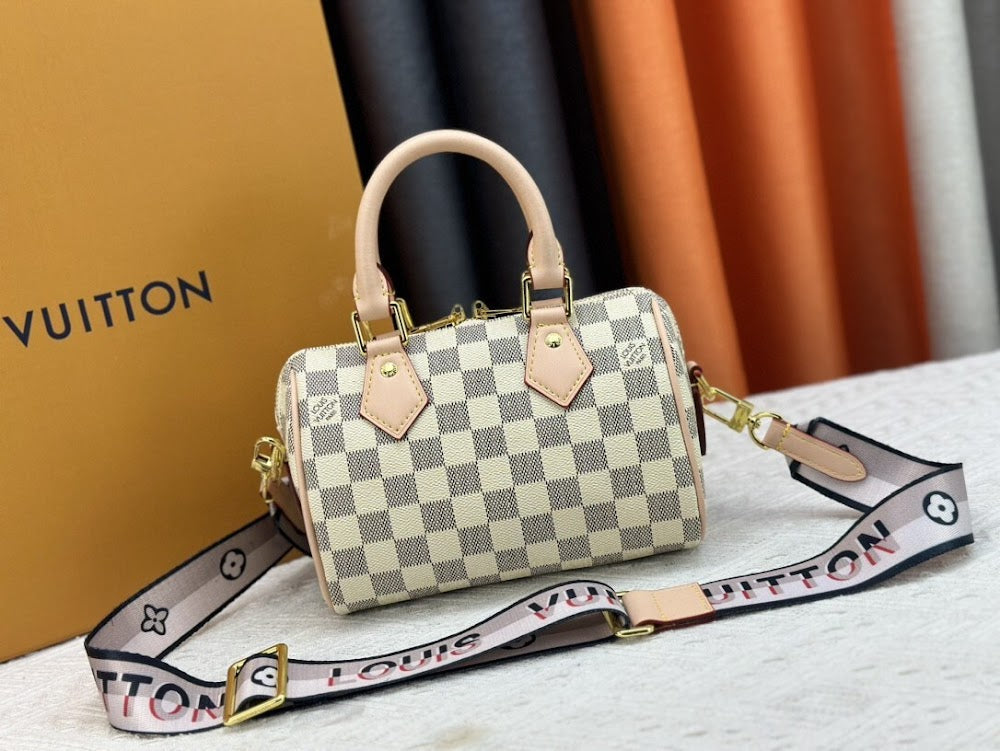 Jessica Bags ln Luxury Bag --76070