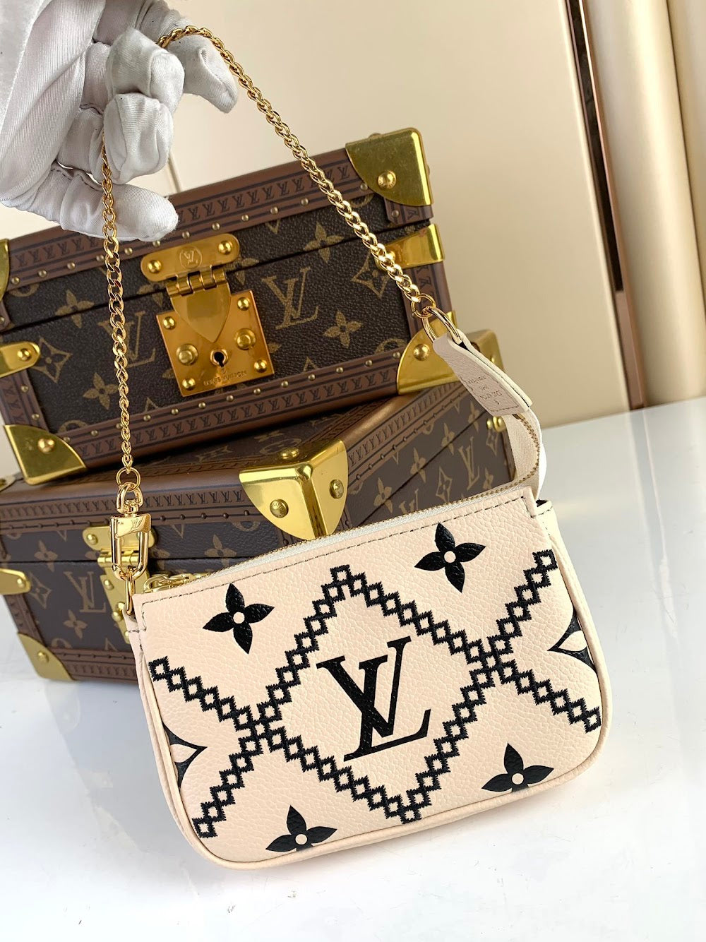 Dragons Bags ln Luxury Bag --60815