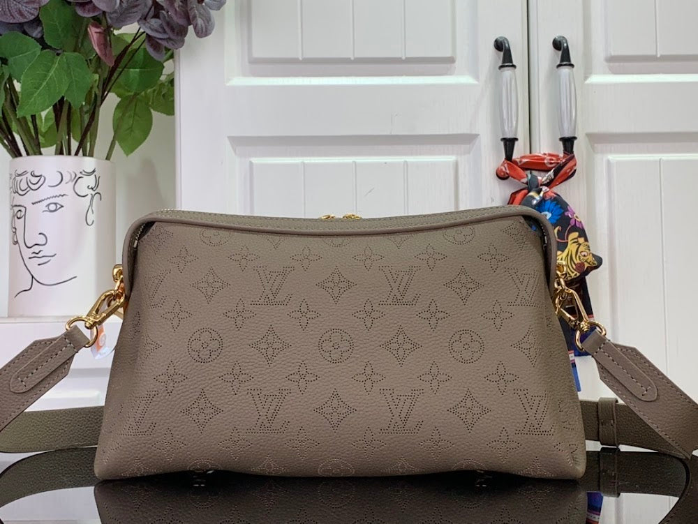 Dragons Bags ln Luxury Bag --97299