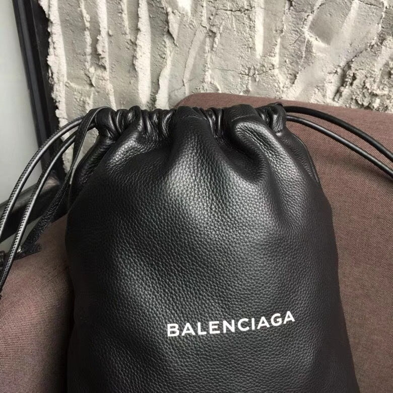 new-luxury-designer-bags-nm10825