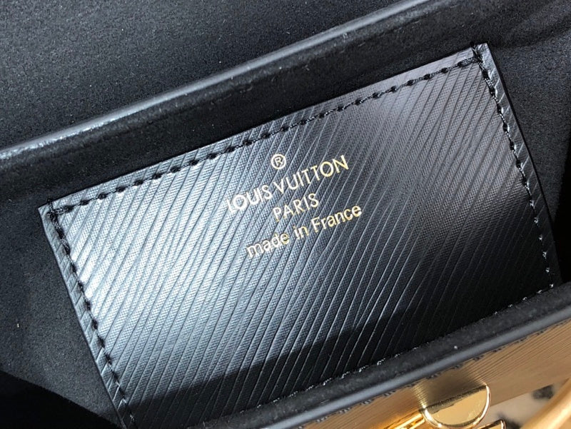 Dragons Bags ln Luxury Bag --66709
