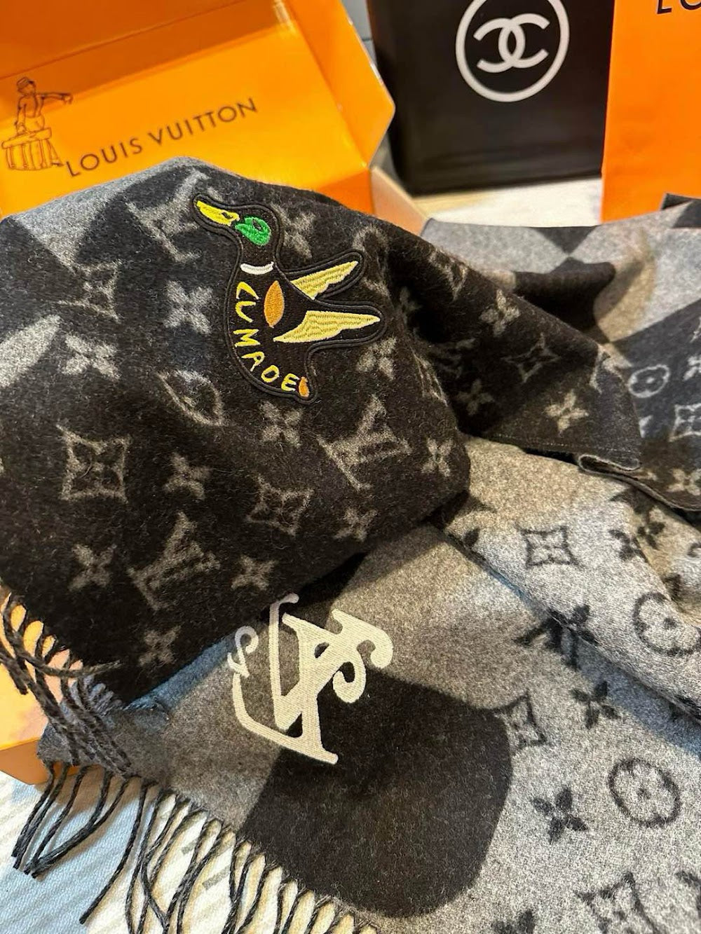 Dragons Bags Premium Designer Scarf --99485