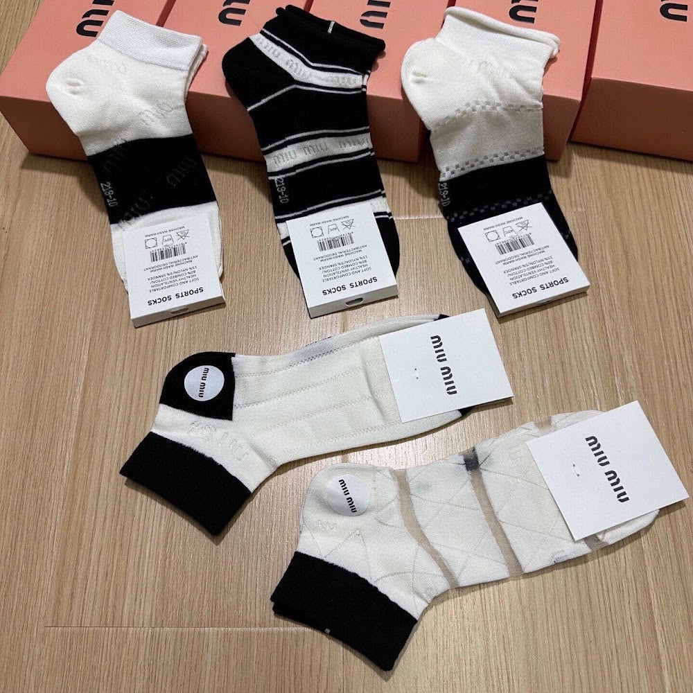 Dragons Bags Premium Luxury Socks --98304