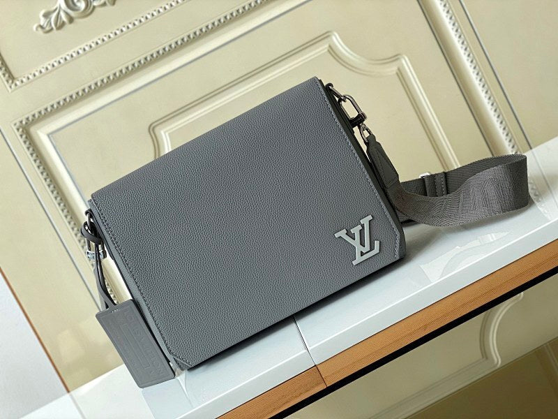 Dragons Bags ln Luxury Bag --70477