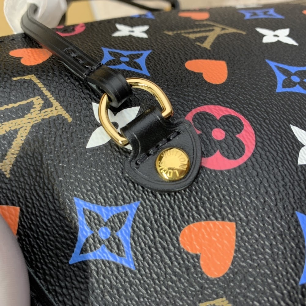 Dragons Bags ln Luxury Bag --59349