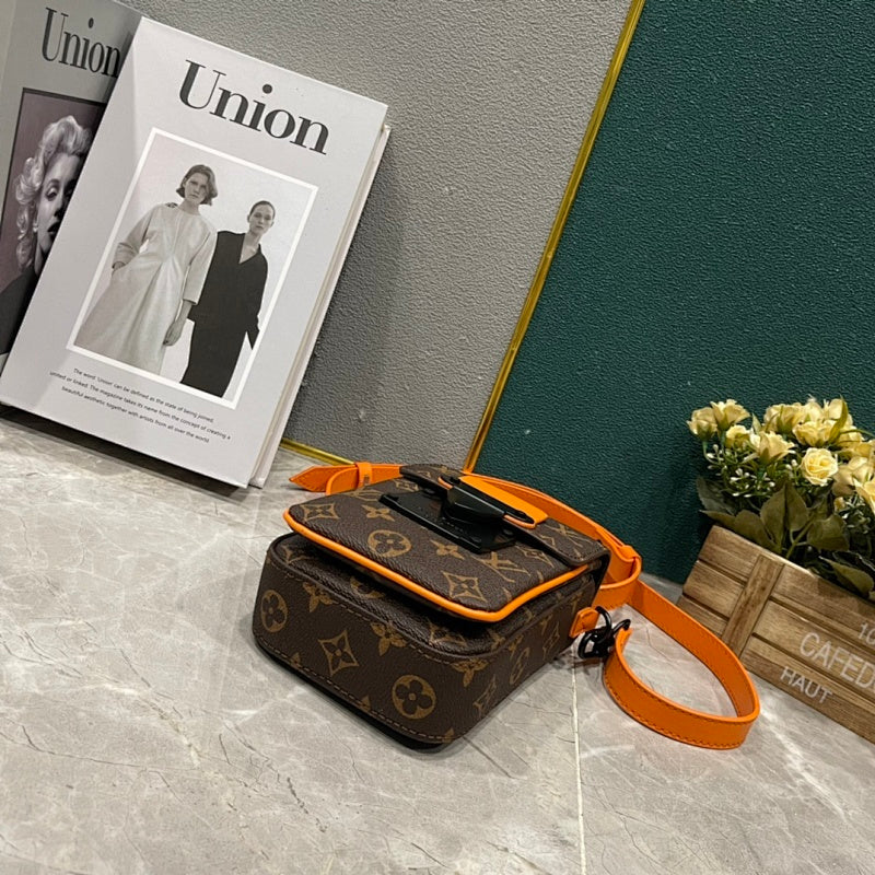 Dragons Bags ln Luxury Bag --70103