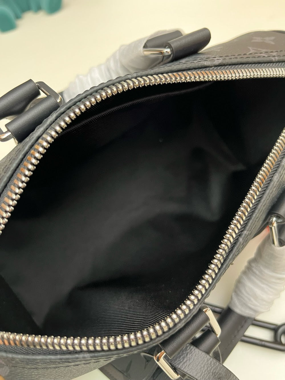 Dragons Bags ln Luxury Bag --81503
