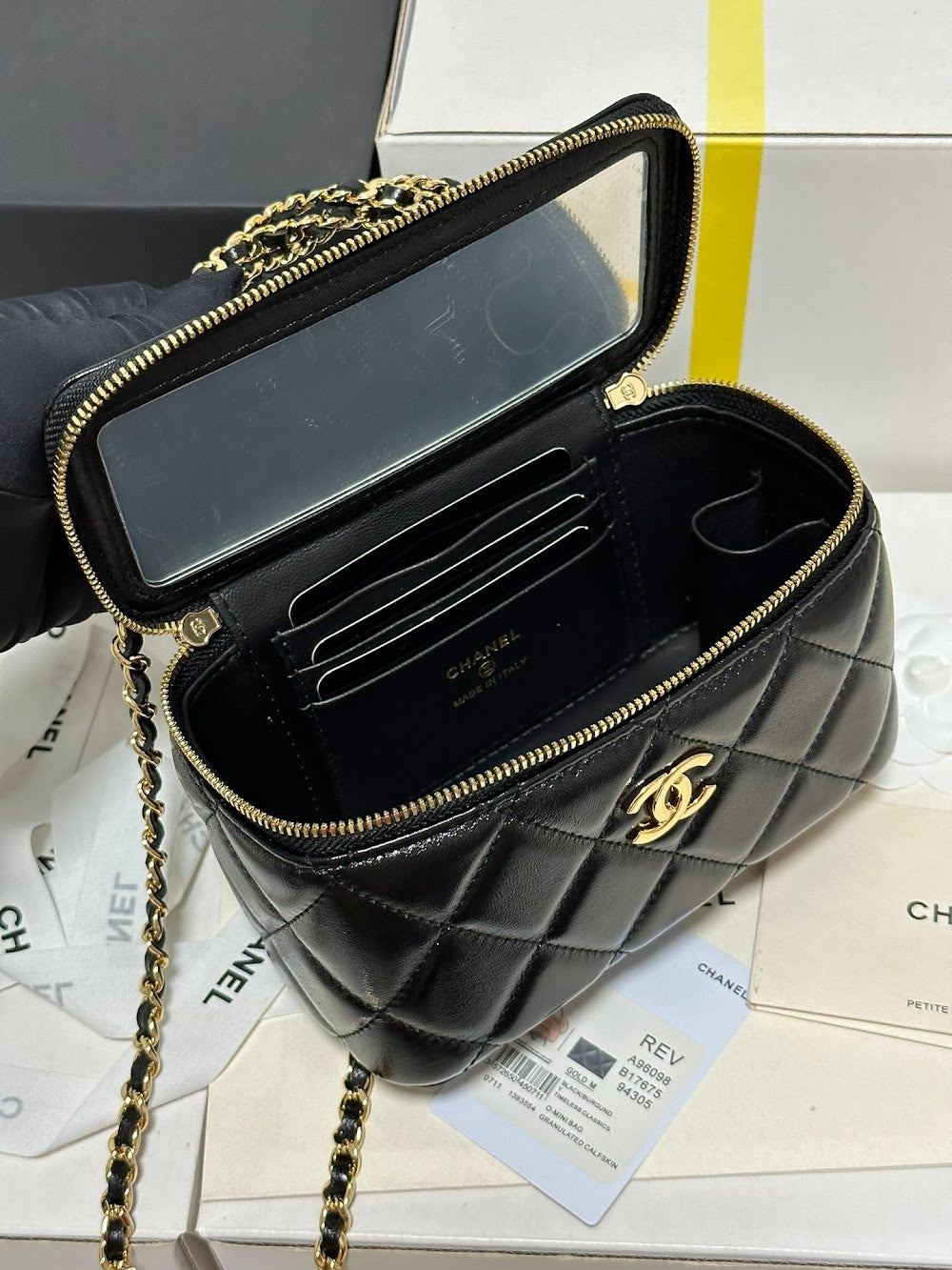 new-luxury-designer-bags-nm9551