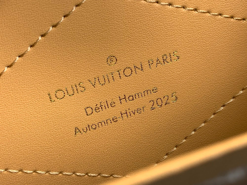 Dragons Bags ln Luxury Bag --69767