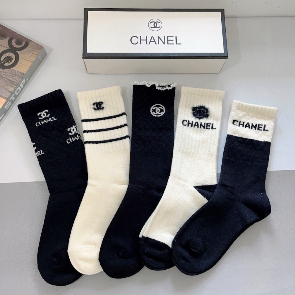 Dragons Bags Premium Luxury Socks --97717