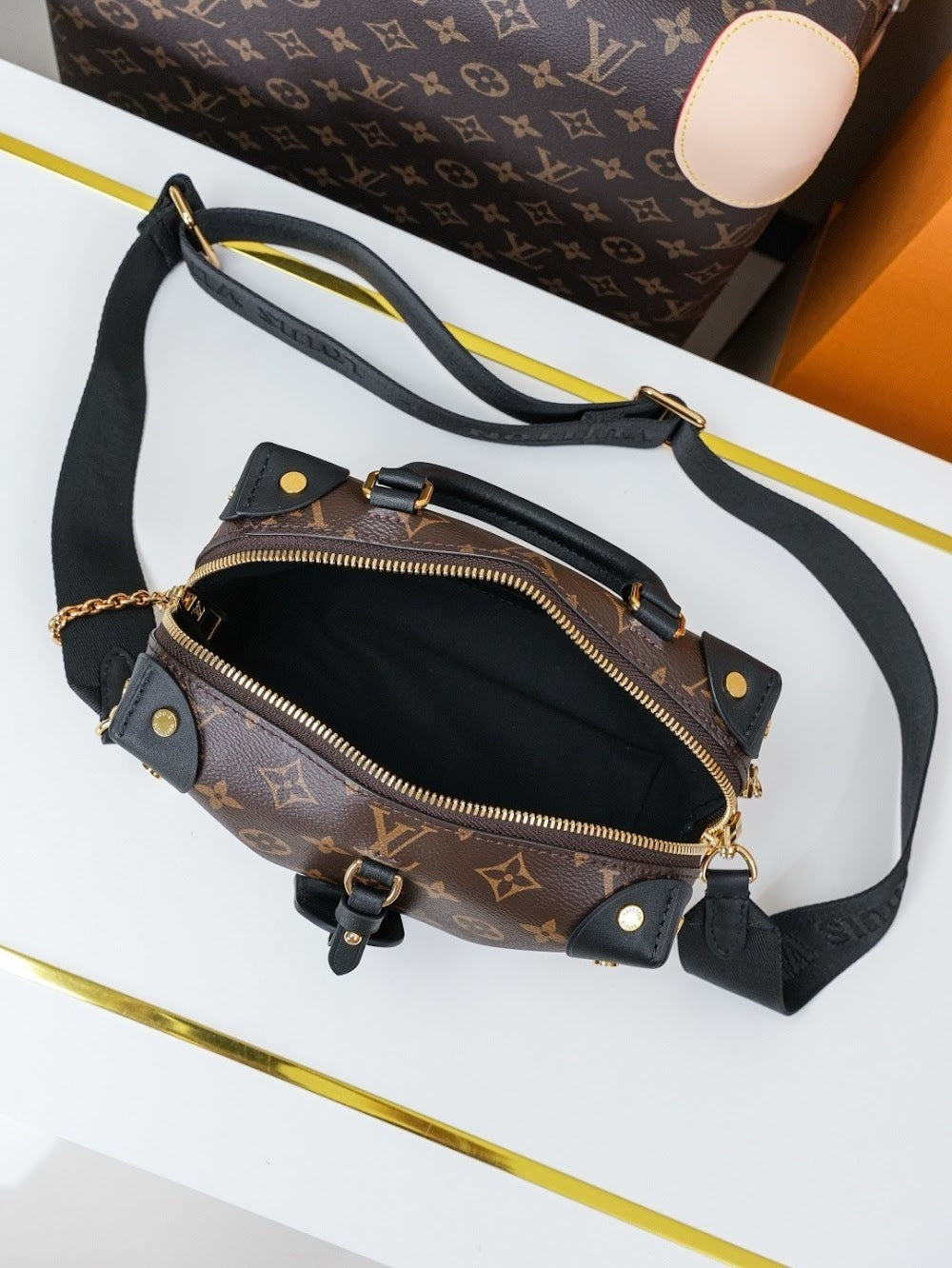 Dragons Bags ln Luxury Bag --81827