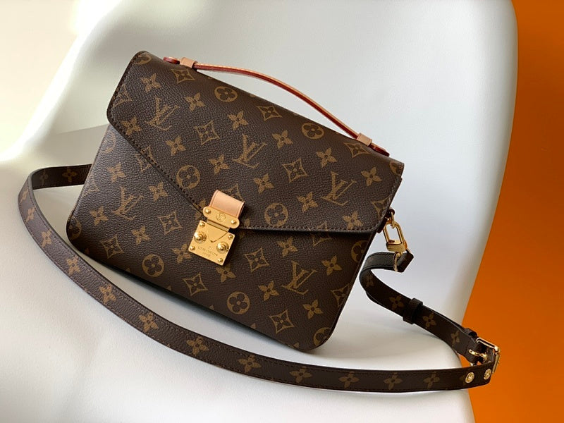 Dragons Bags ln Luxury Bag --81666