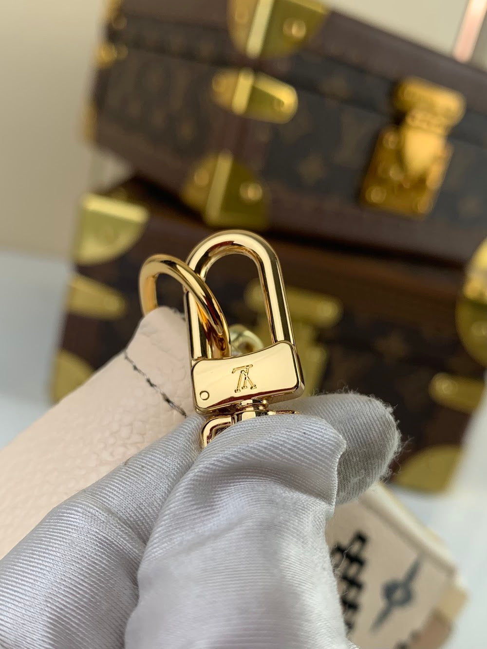 Dragons Bags ln Luxury Bag --67157