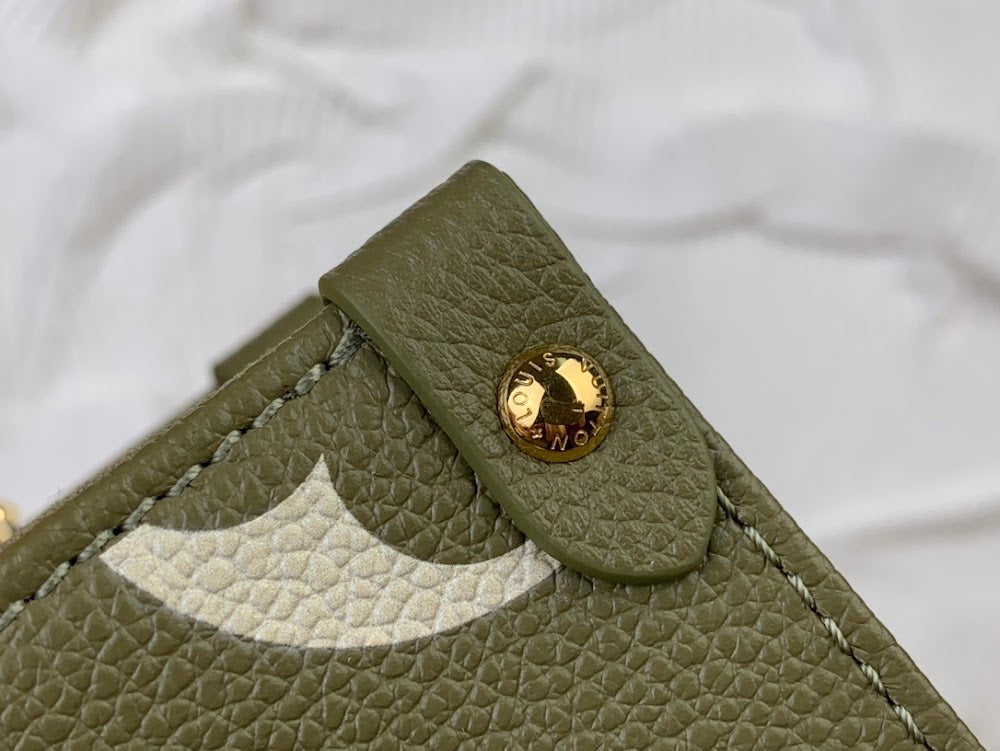 Dragons Bags ln Luxury Bag --68780