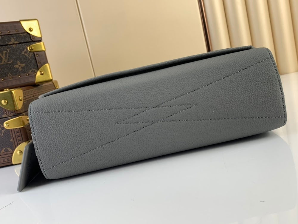 Dragons Bags ln Luxury Bag --60806