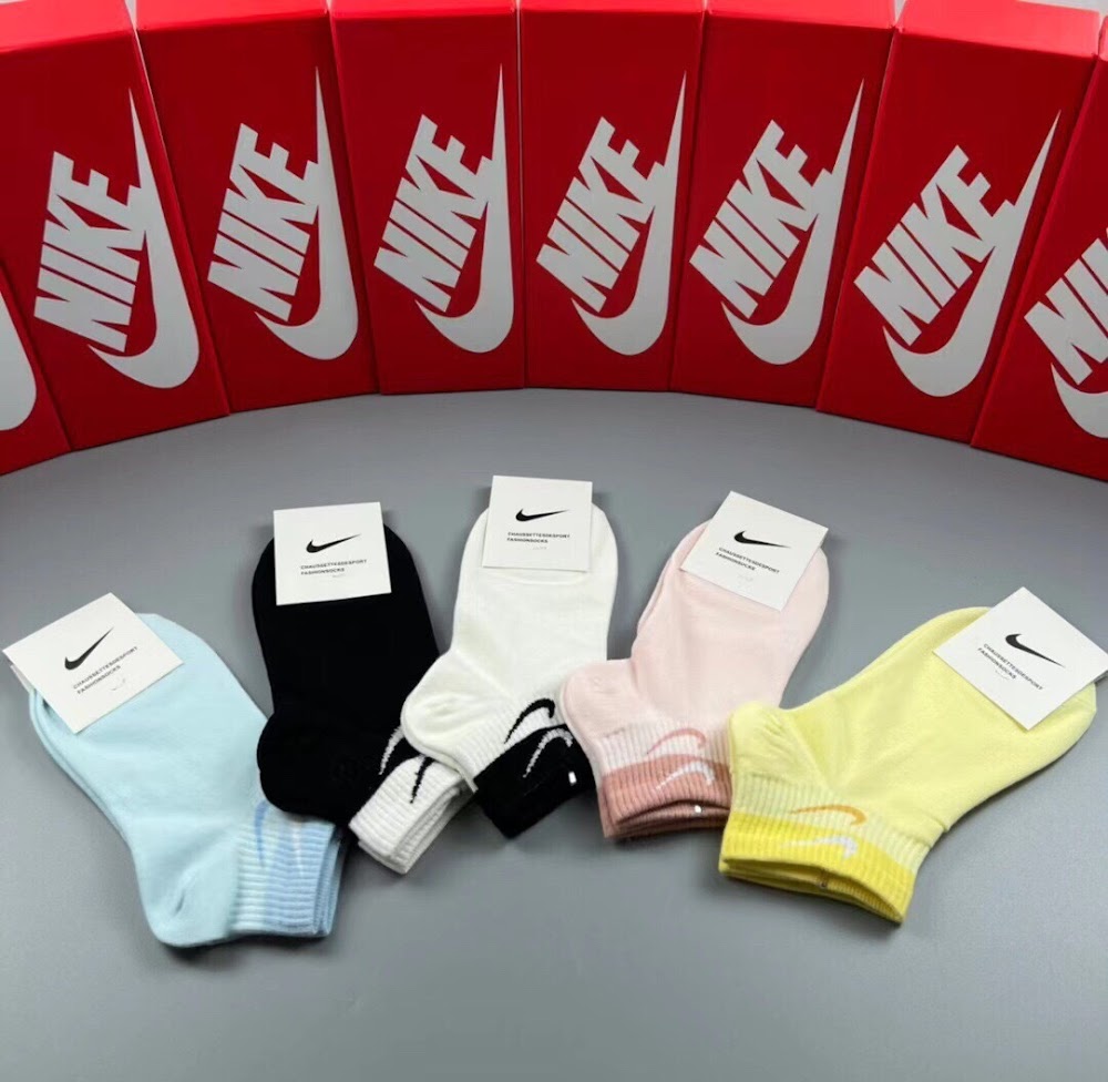 Dragons Bags Premium Luxury Socks --98347
