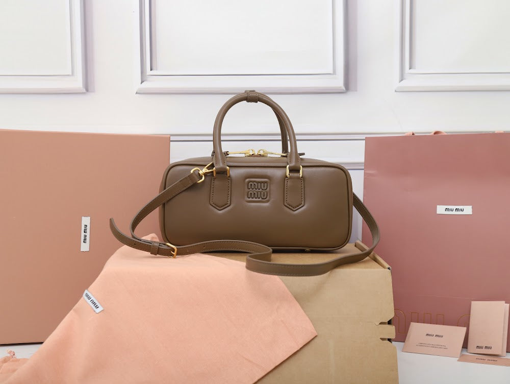 Dragons Bags Miun Miun Luxury Bag --123426