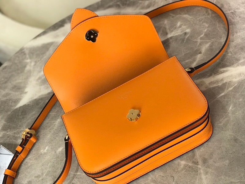 Dragons Bags ln Luxury Bag --60299