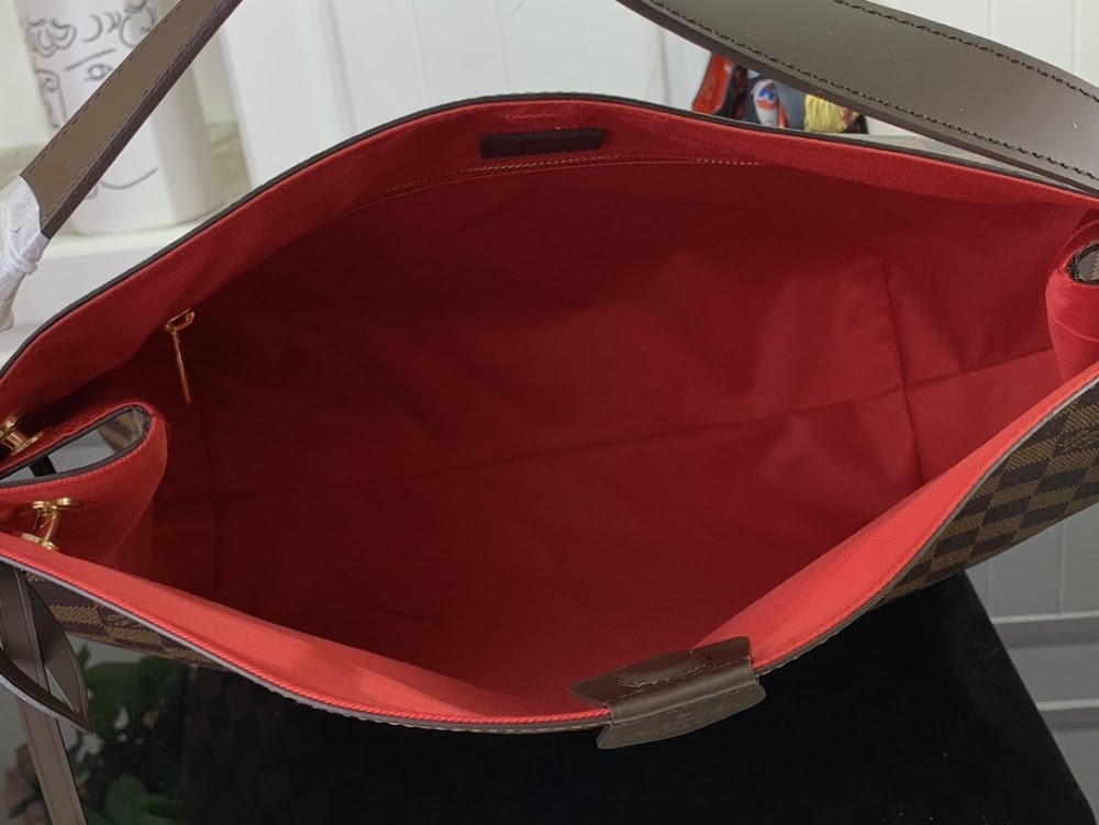 Dragons Bags ln Luxury Bag --97069