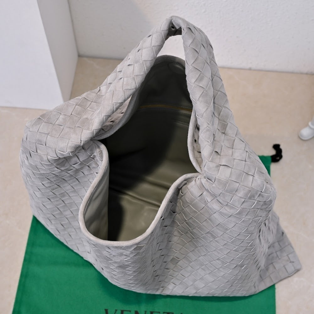 new-luxury-designer-bags-nm10570