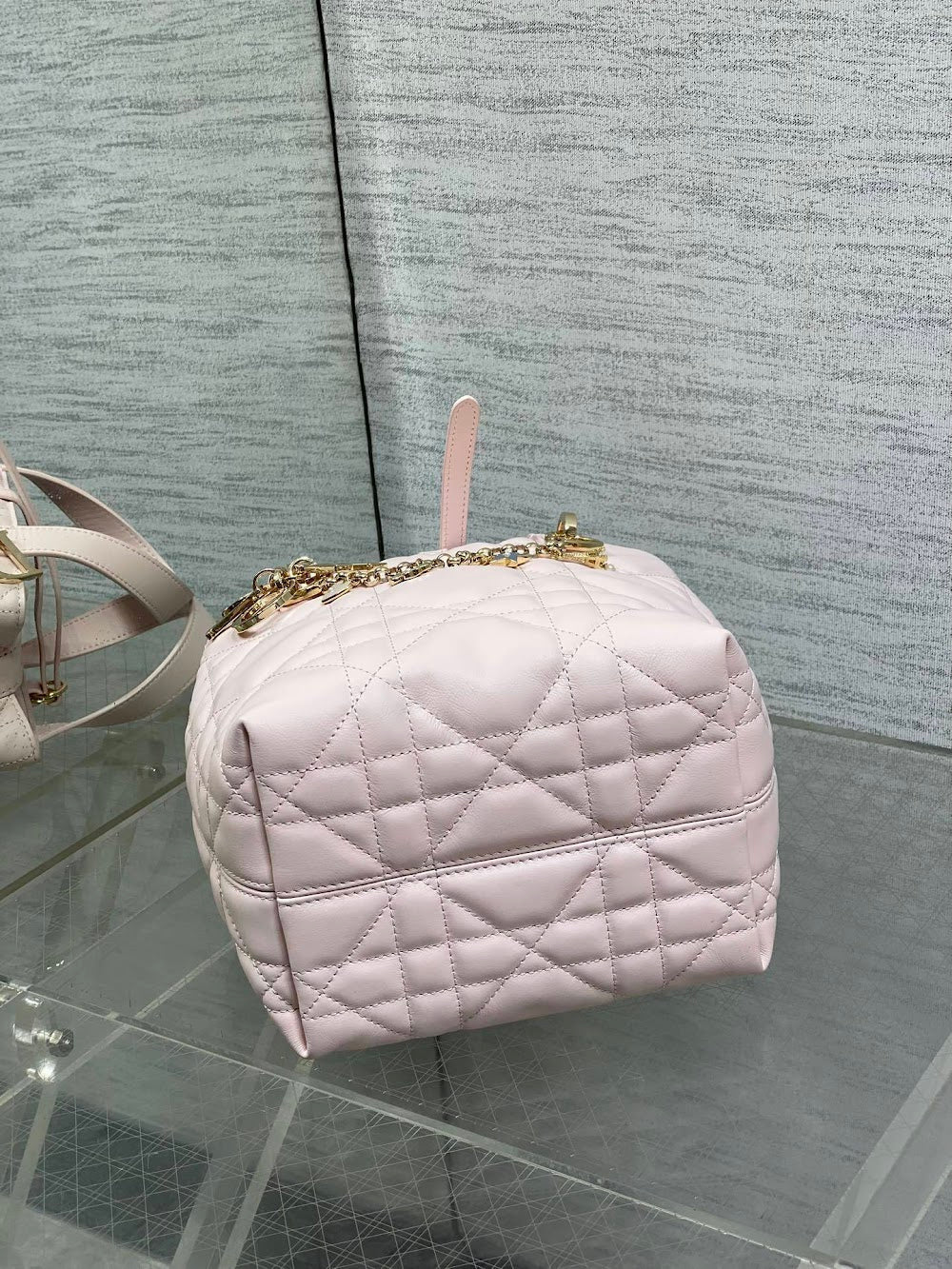 new-designer-premium-bags-nm16759