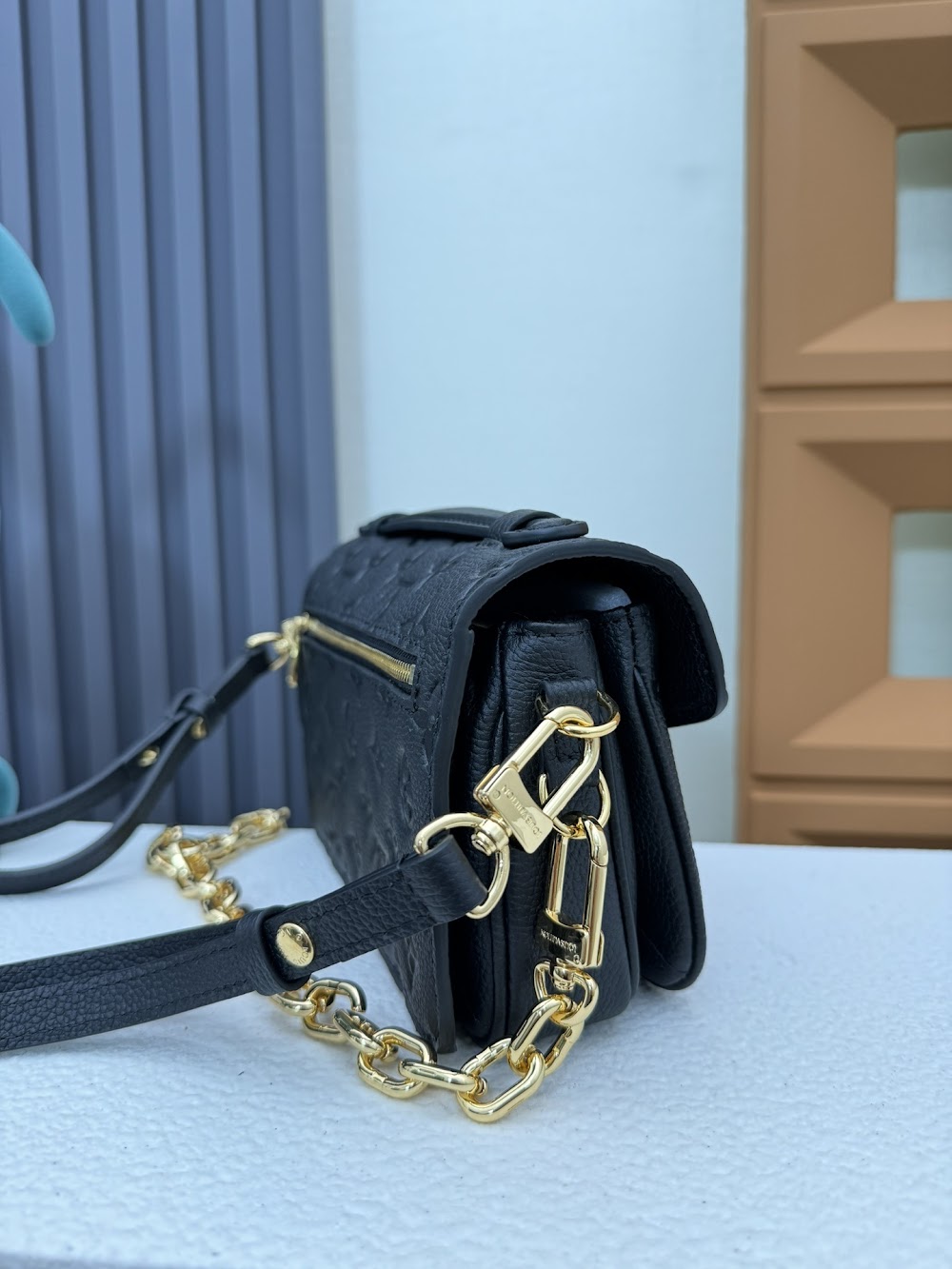 Dragons Bags ln Luxury Bag --81399