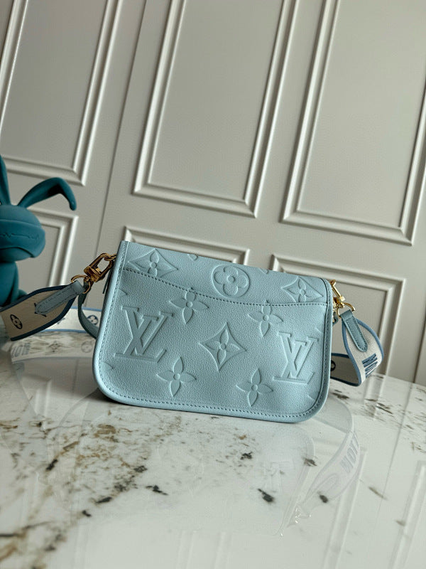 Dragons Bags ln Luxury Bag --81742