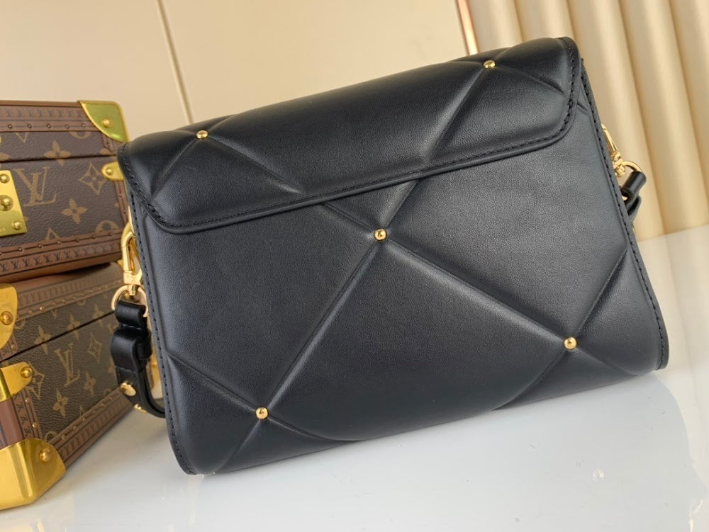 Dragons Bags ln Luxury Bag --67169