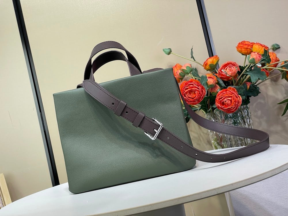 Dragons Bags ln Luxury Bag --95645