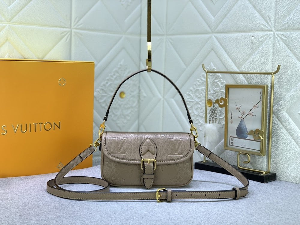 Jessica Bags ln Luxury Bag --76069