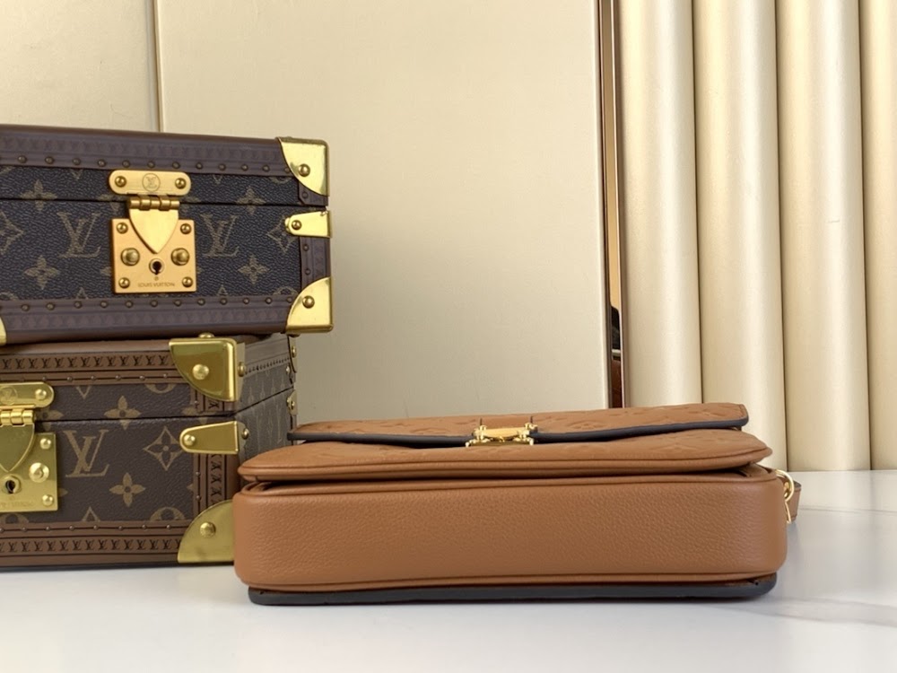 Dragons Bags ln Luxury Bag --56833