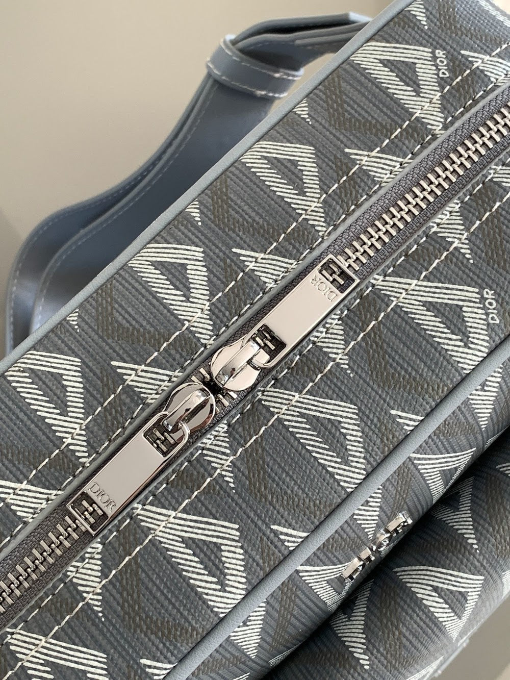 Dragons BagsDiorn Luxury Bag --115185
