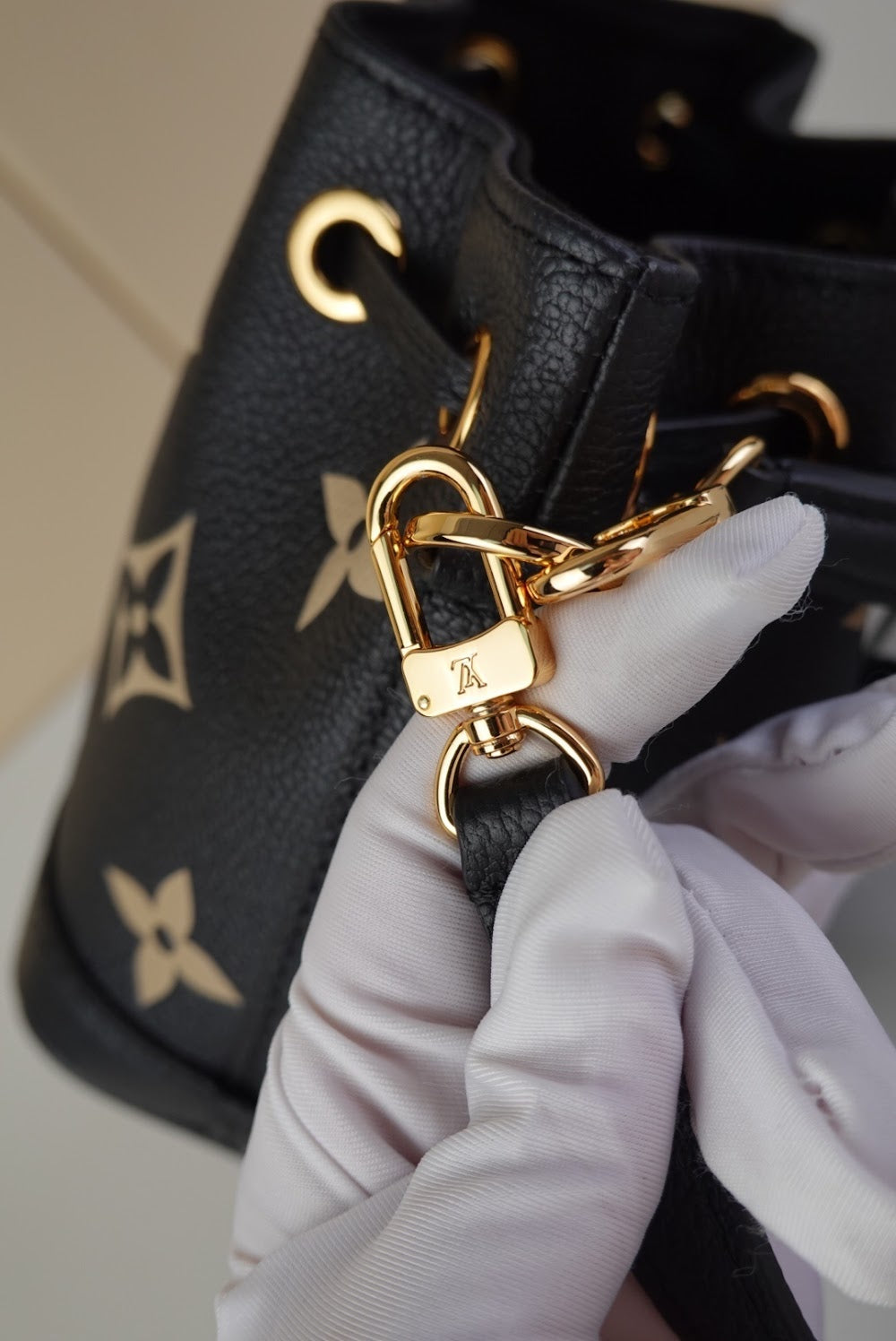 Dragons Bags ln Luxury Bag --67897