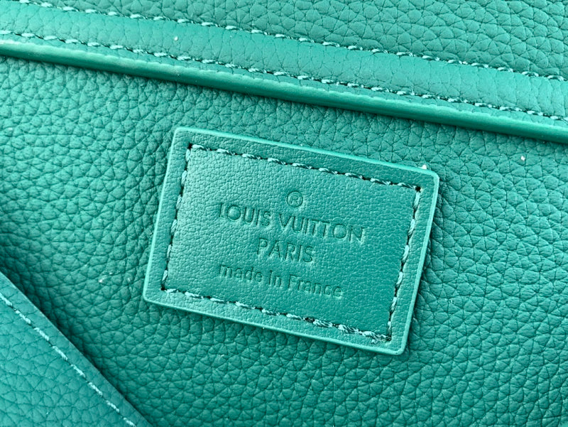 Dragons Bags ln Luxury Bag --61714