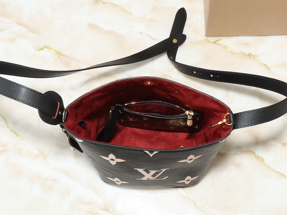 Dragons Bags ln Luxury Bag --76642