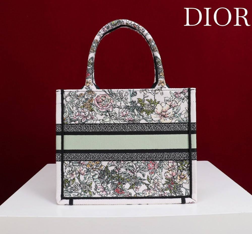 Dragons BagsDiorn Luxury Bag --116152