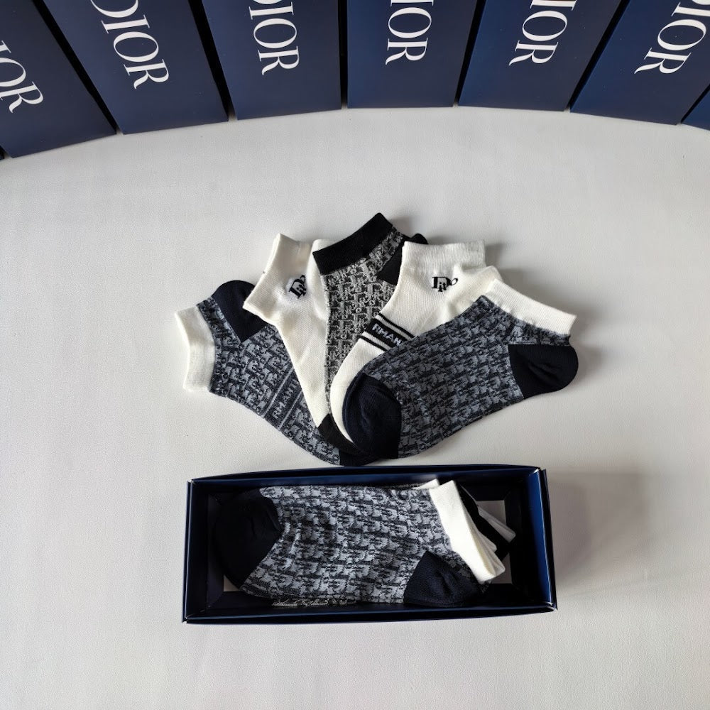 Dragons Bags Premium Luxury Socks --97992