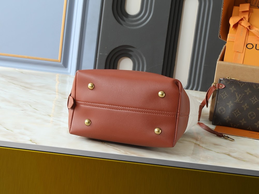 Dragons Bags ln Luxury Bag --81752