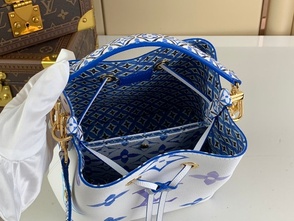 Dragons Bags ln Luxury Bag --61685