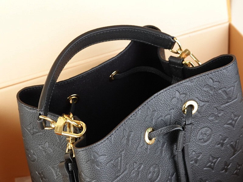 Dragons Bags ln Luxury Bag --66711